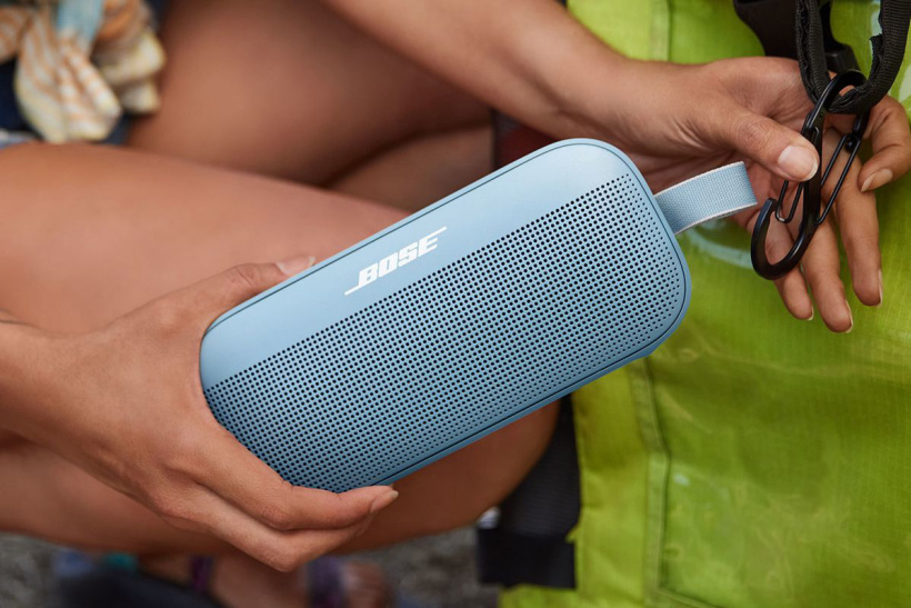 Bose 推出 1399 元的便携式蓝牙音箱 SoundLink Flex：支持 IP67 防尘防水，续航 12 小时